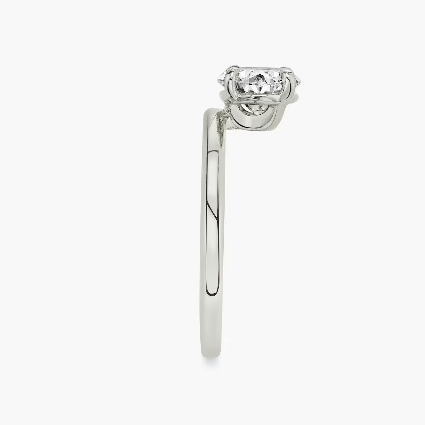 The Hover | Oval | Platinum | Band: Plain | Diamond orientation: vertical | Carat weight: See full inventory